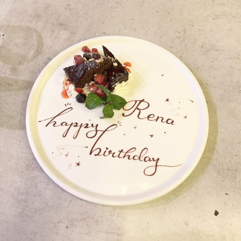 可愛い大阪バースデープレート8選。オタク友達や推しの誕生日をお洒落